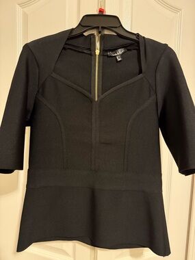 Nicole Miller Black short Sleeve Peplum top